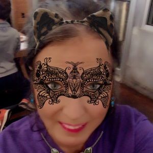 Meet your Posher, Regan